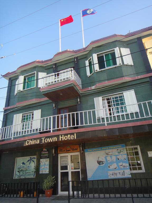 China Town Hotel Caye Caulker Eksteriør billede